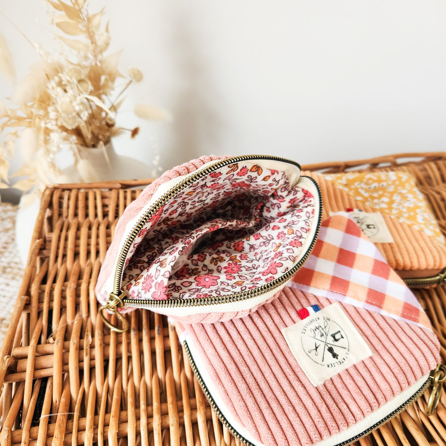 Porte Monnaie "Passe partout" Velours - angle à motifs - personnalisable