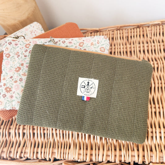 Pochette S Nid d'Abeille Kaki/ Motifs