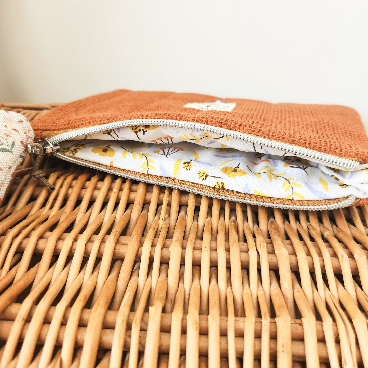 Pochette S Nid d'Abeille Rouille/ Motifs