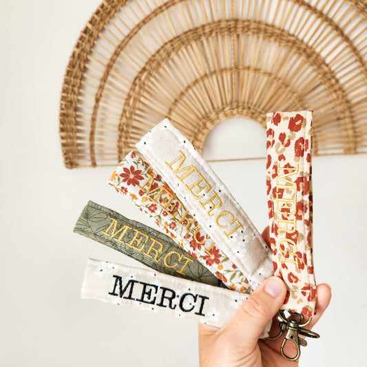 Les Portes Clés "MERCI🤍"