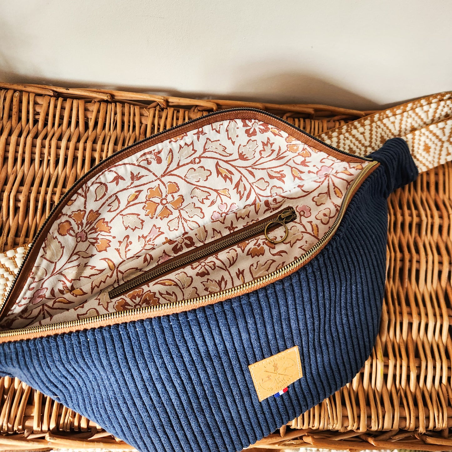 Banane Velours Bleu marine